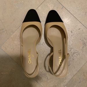 Chanel Slingback Pumps in Beige & Black size 39.5